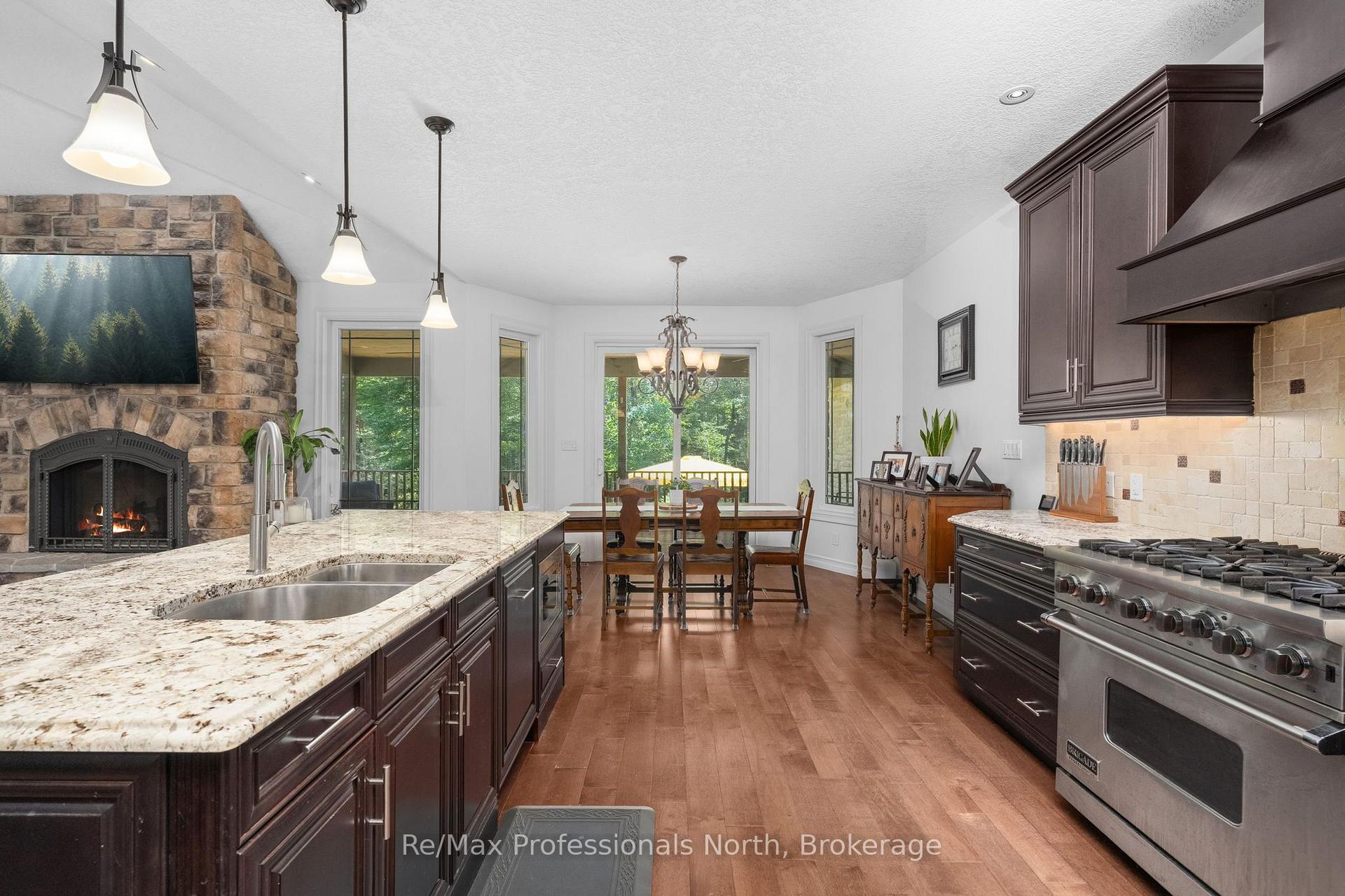 Photo 10 of 2452 Doe Lake Road, Gravenhurst, Ryde — HOMEH
