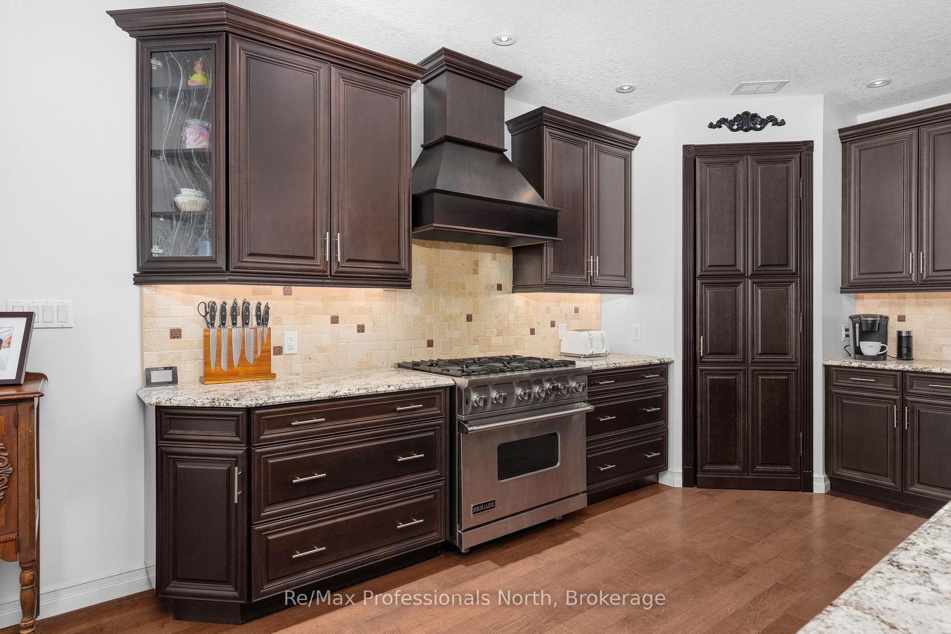 Photo 12 of 2452 Doe Lake Road, Gravenhurst, Ryde — HOMEH