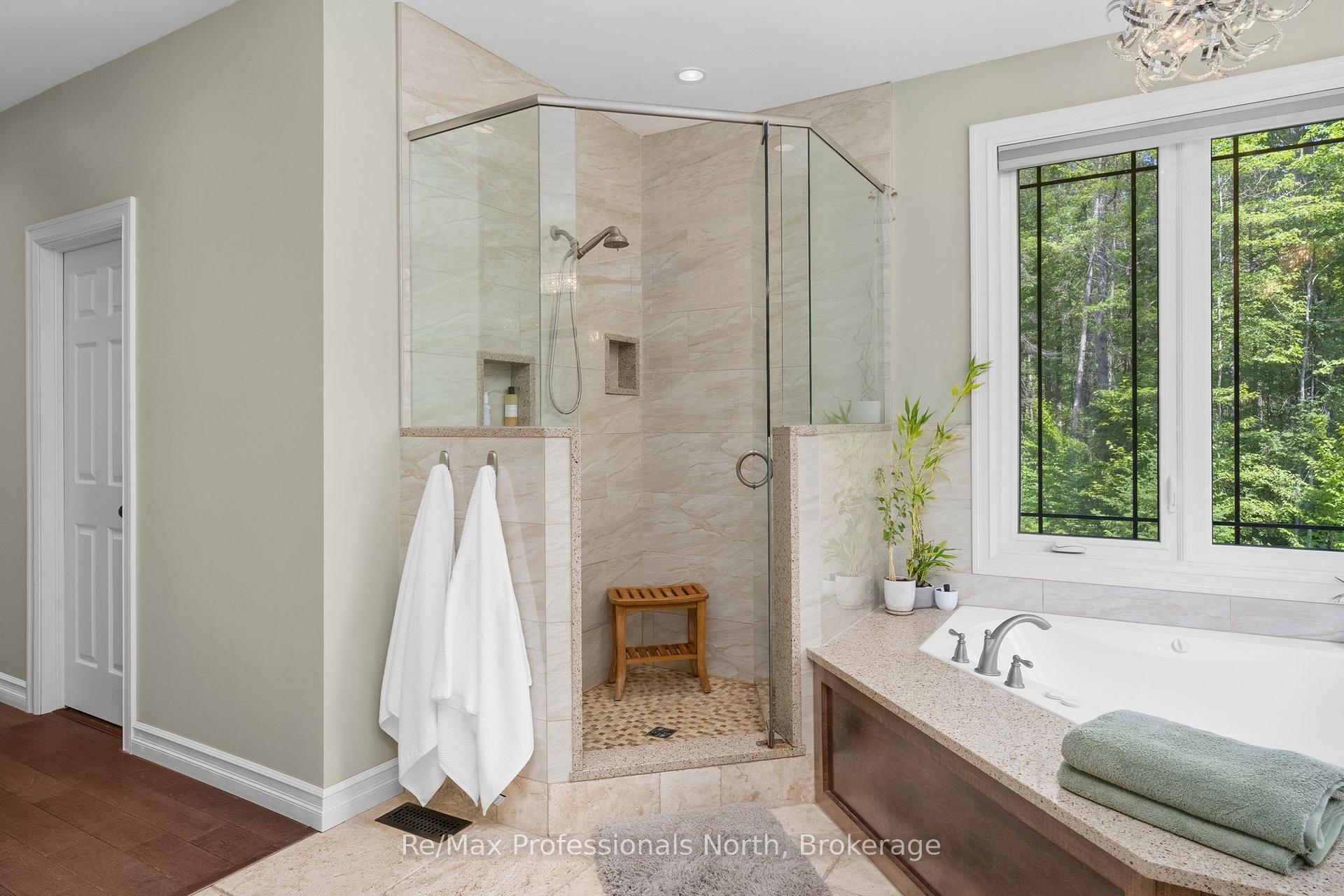 Photo 19 of 2452 Doe Lake Road, Gravenhurst, Ryde — HOMEH