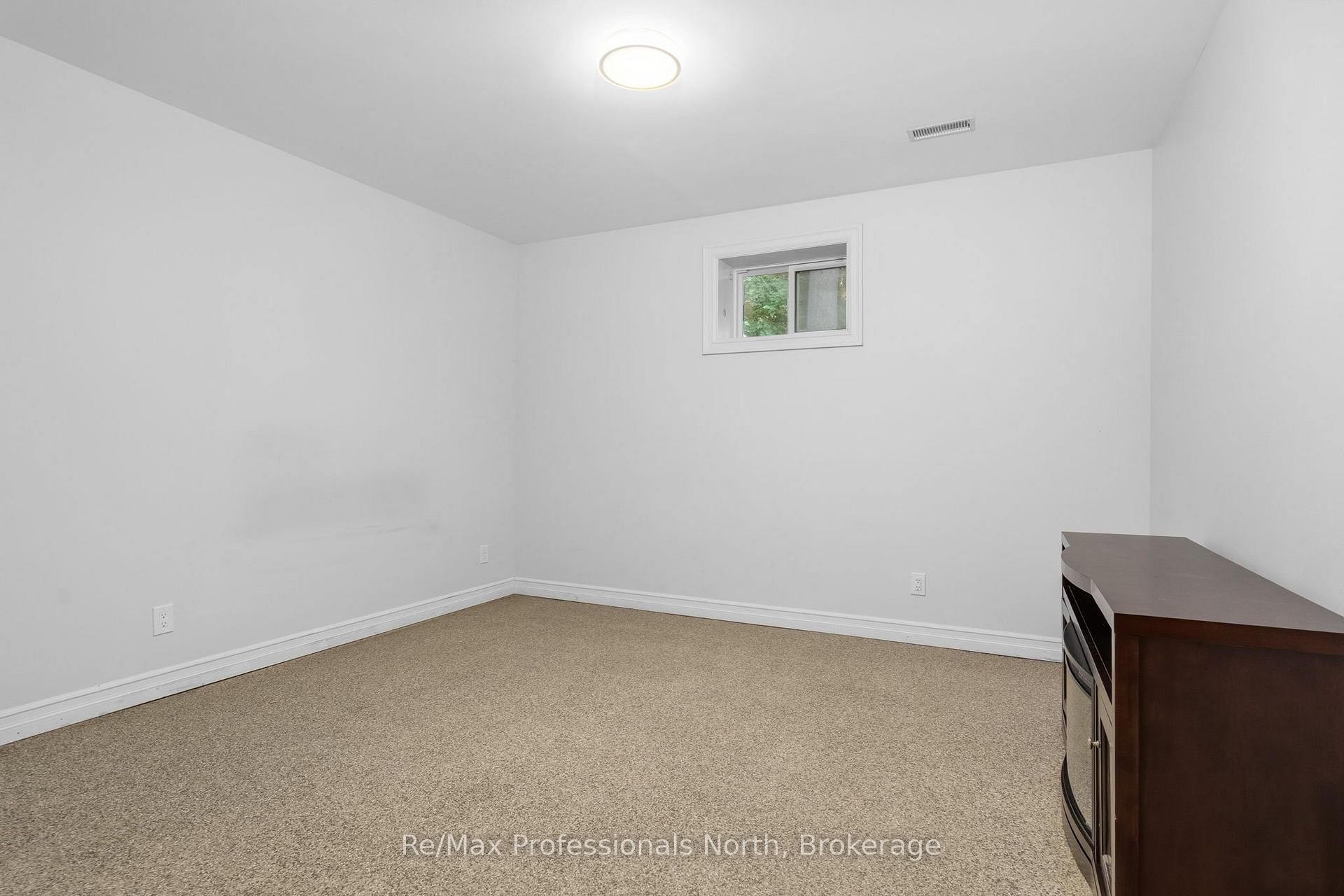 Photo 30 of 2452 Doe Lake Road, Gravenhurst, Ryde — HOMEH