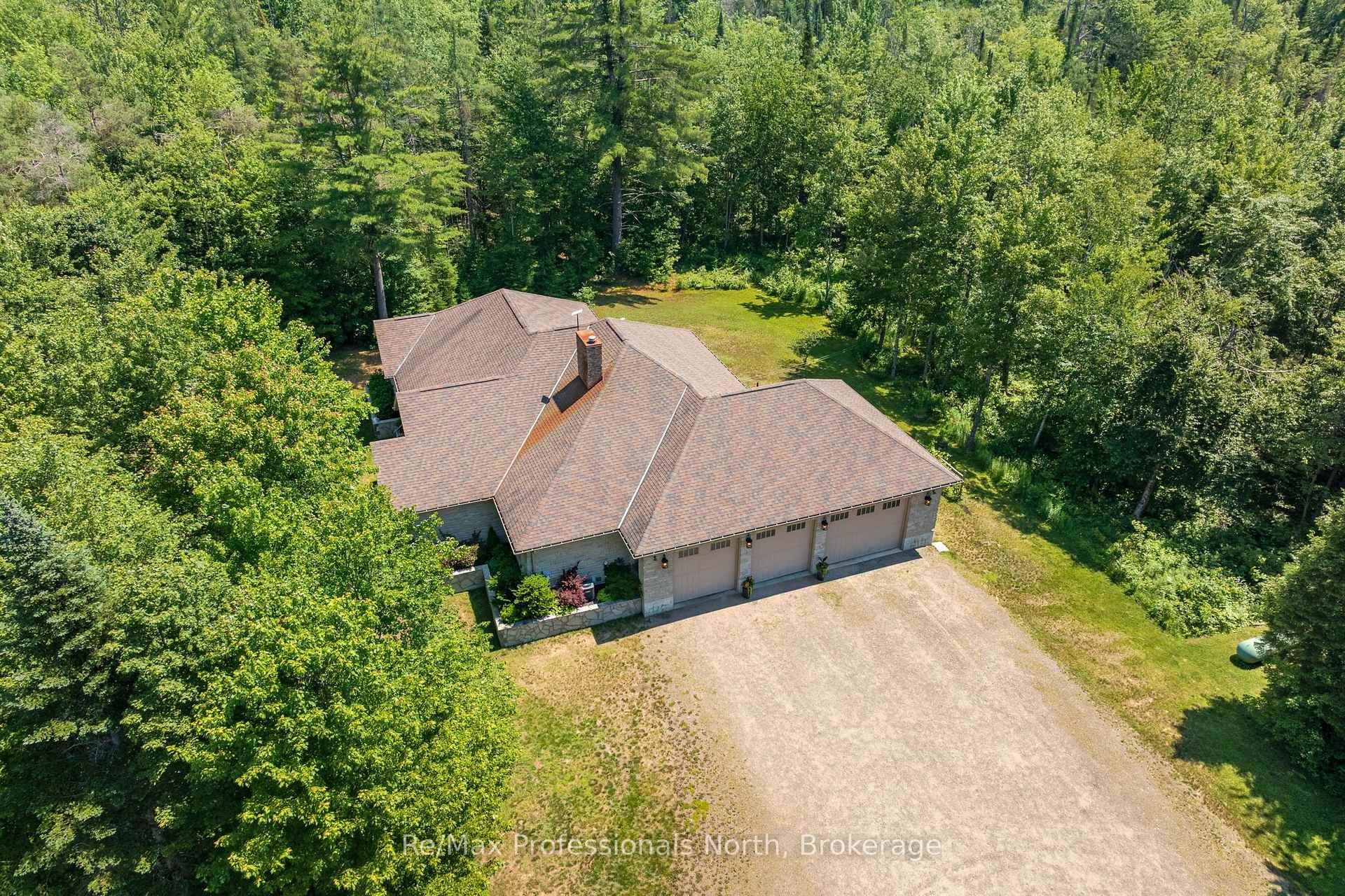 Photo 38 of 2452 Doe Lake Road, Gravenhurst, Ryde — HOMEH