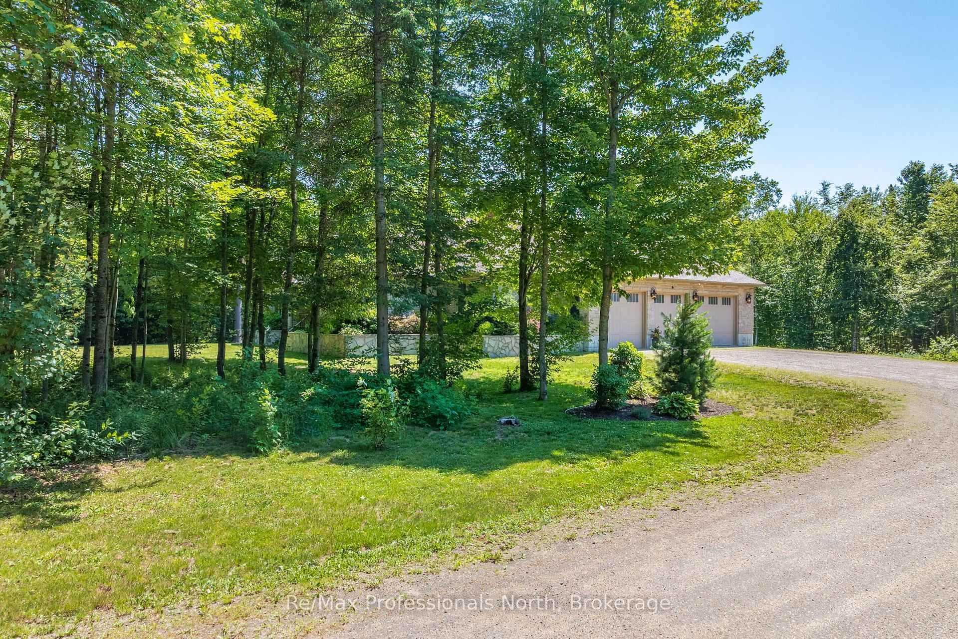 Photo 44 of 2452 Doe Lake Road, Gravenhurst, Ryde — HOMEH