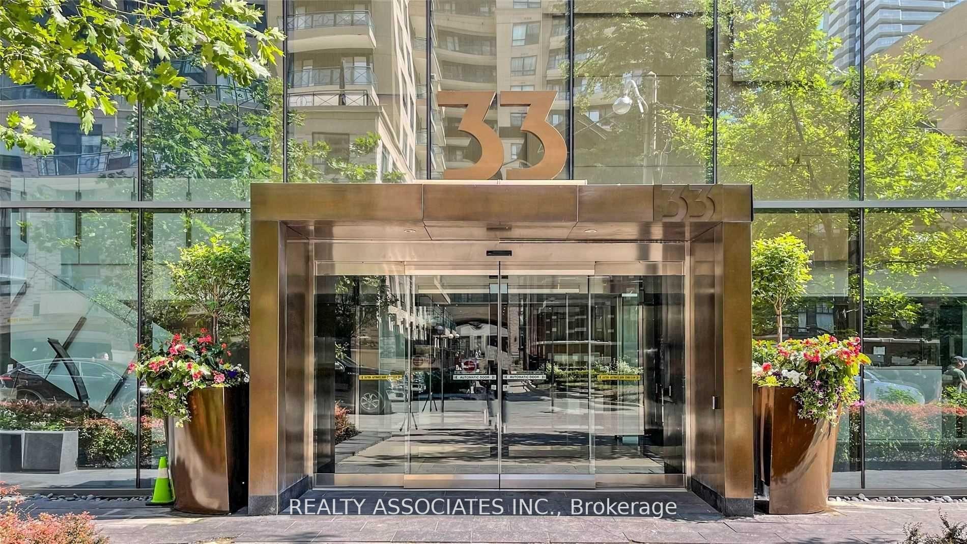 Photo 8 of Unit 2210, 33 Charles Street E, Toronto, Church-Yonge Corridor — HOMEH