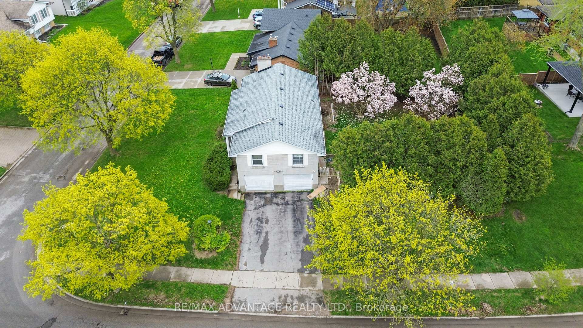 Photo 7 of 485 Chiddington Avenue, London, South R — HOMEH