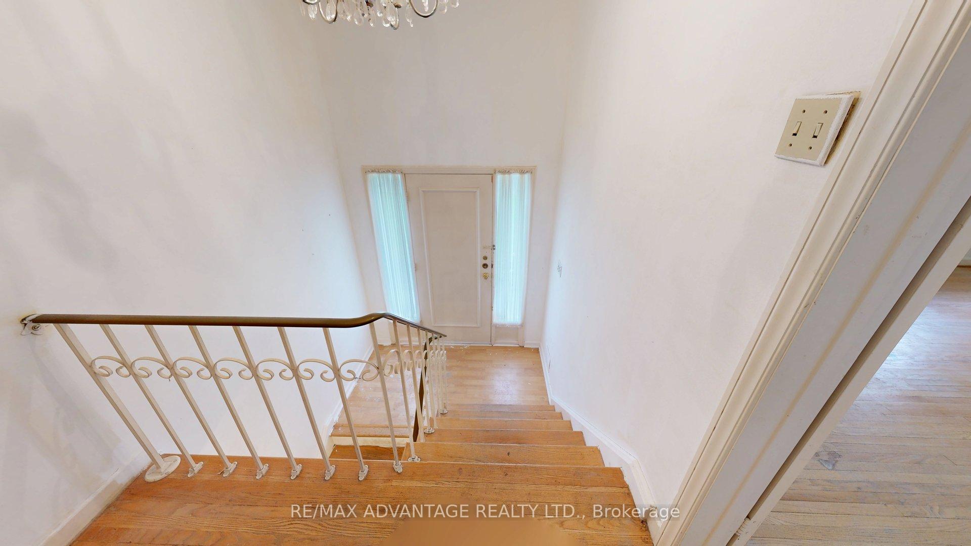 Photo 18 of 485 Chiddington Avenue, London, South R — HOMEH