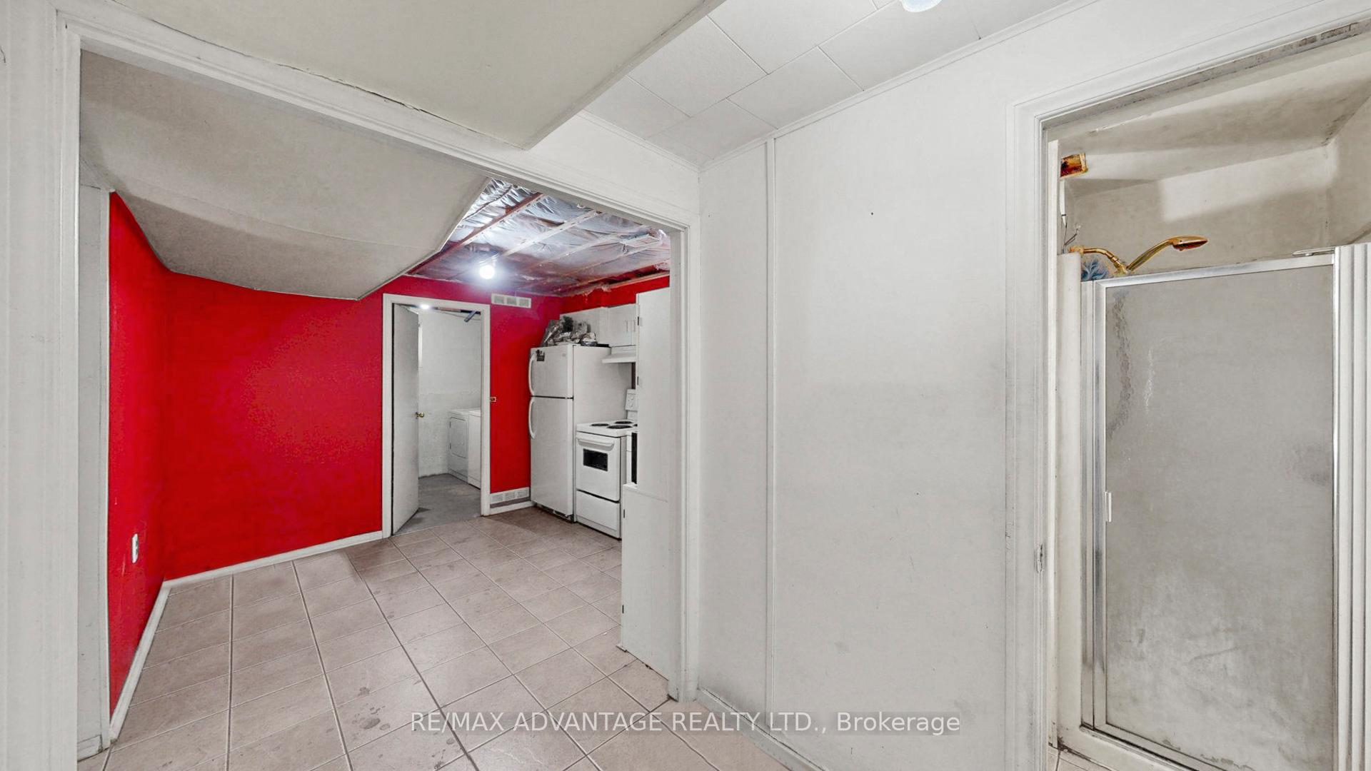 Photo 25 of 485 Chiddington Avenue, London, South R — HOMEH