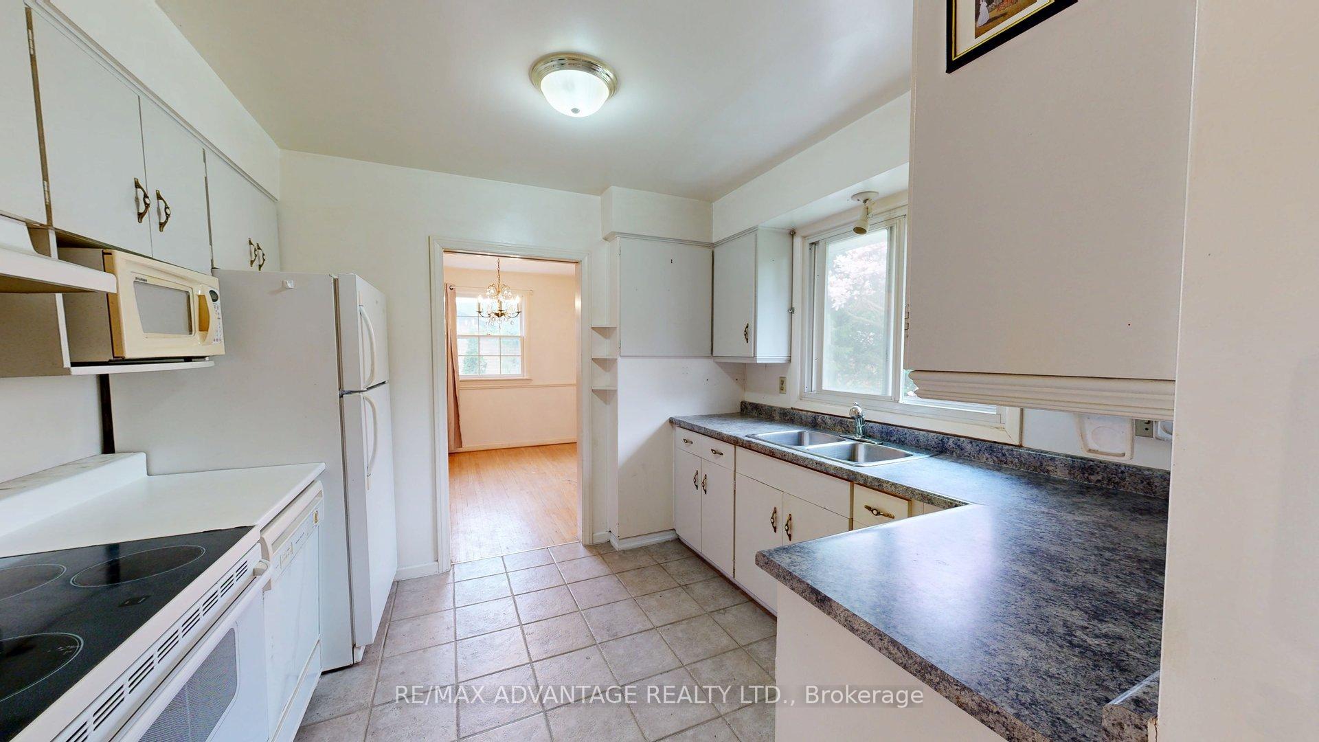 Photo 17 of 485 Chiddington Avenue, London, South R — HOMEH