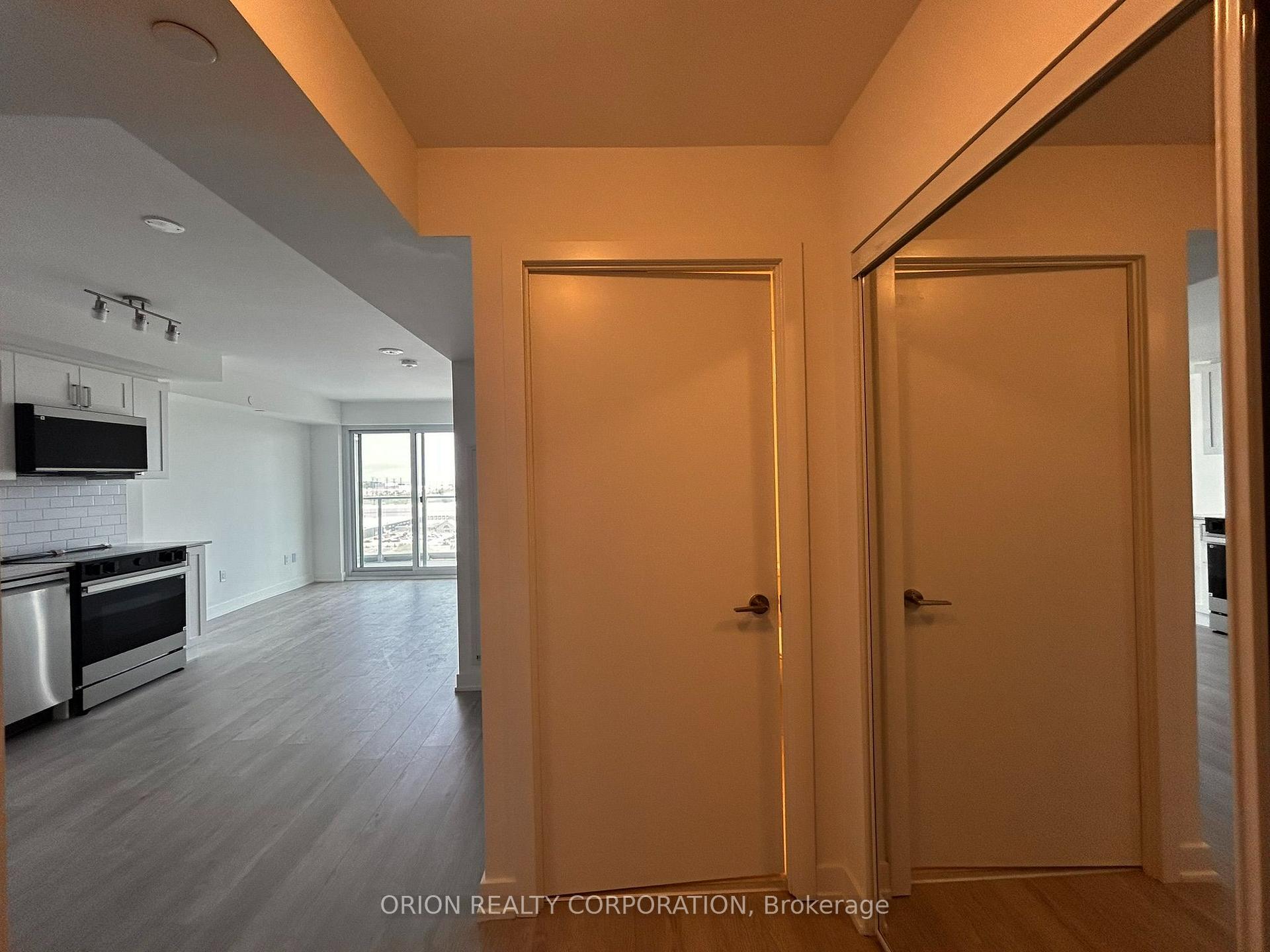 Photo 3 of Unit 1307, 1010 Sandy Beach Road, Pickering, Bay Ridges — HOMEH