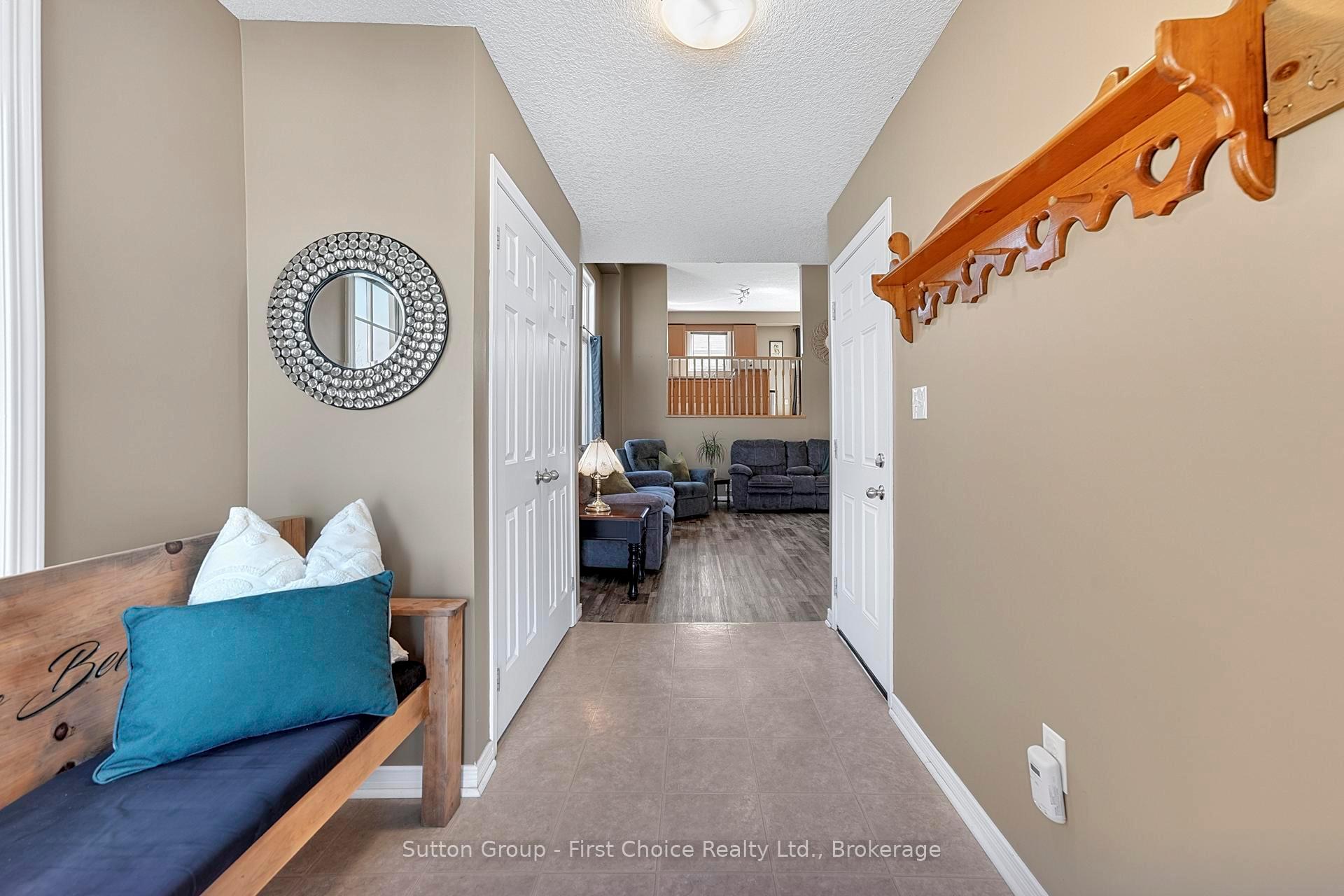 Photo 11 of 670 Reid Crescent, North Perth, Listowel — HOMEH