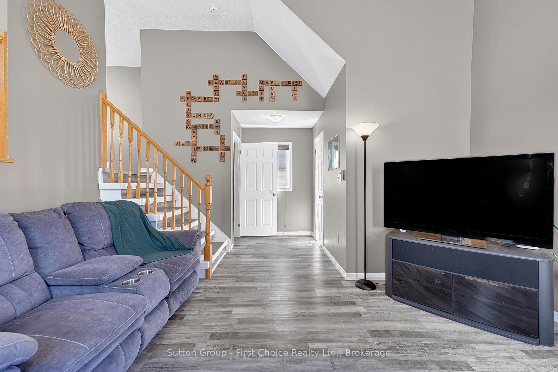 Photo 13 of 670 Reid Crescent, North Perth, Listowel — HOMEH
