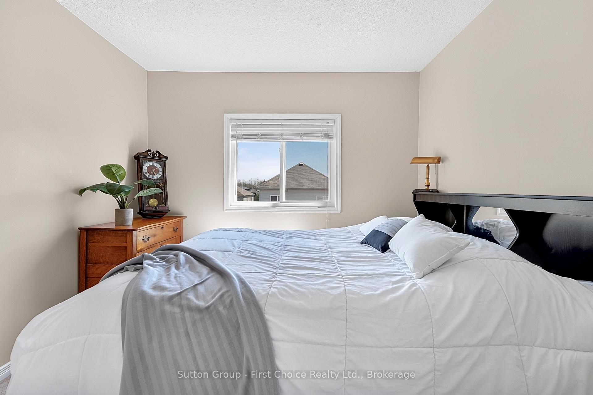 Photo 25 of 670 Reid Crescent, North Perth, Listowel — HOMEH