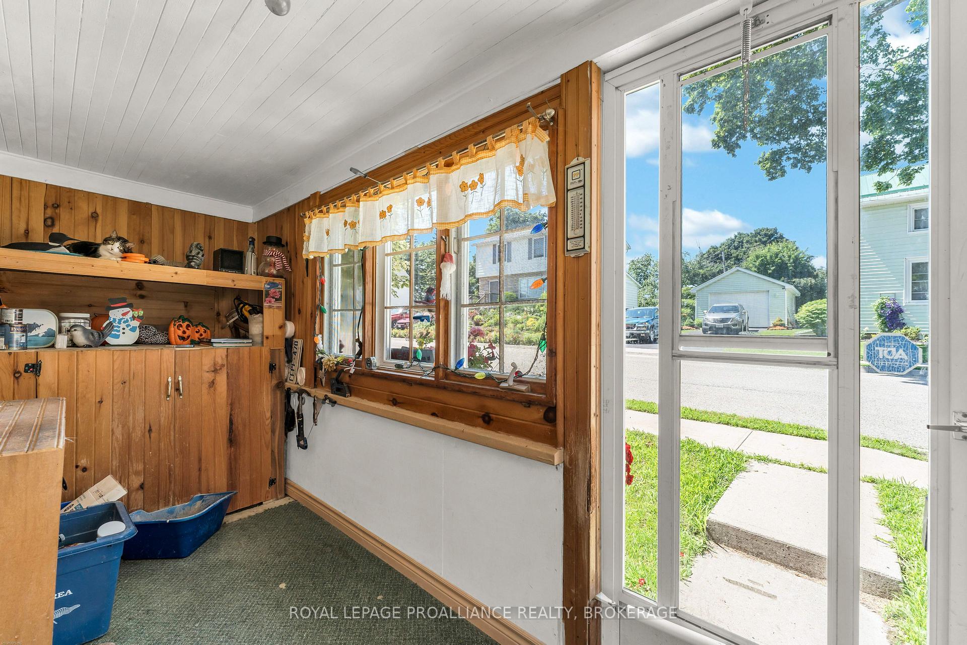 Photo 4 of 465 Garden Street, Gananoque, Gananoque — HOMEH