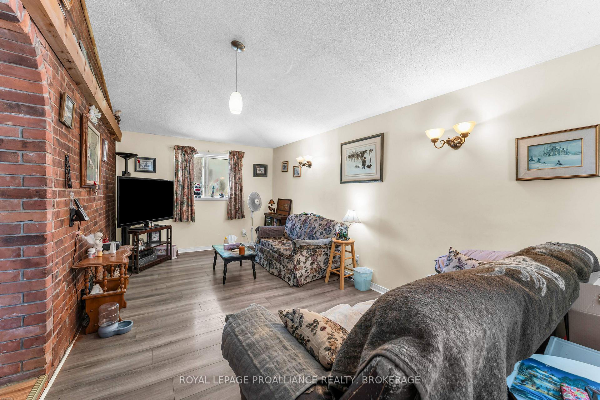 Photo 15 of 465 Garden Street, Gananoque, Gananoque — HOMEH