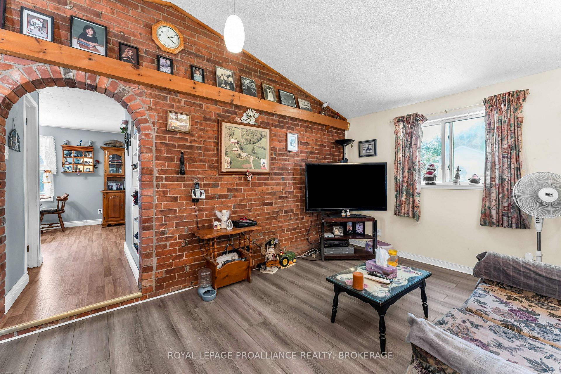 Photo 17 of 465 Garden Street, Gananoque, Gananoque — HOMEH