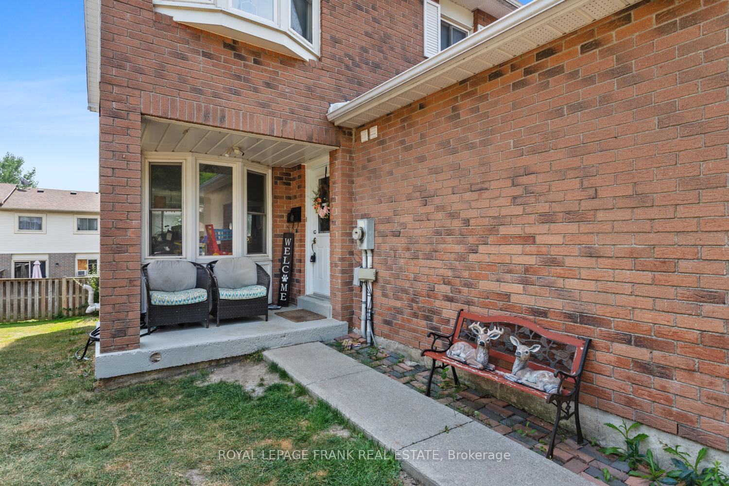 Photo 3 of Unit 42, 700 Harmony Road N, Oshawa, Pinecrest — HOMEH