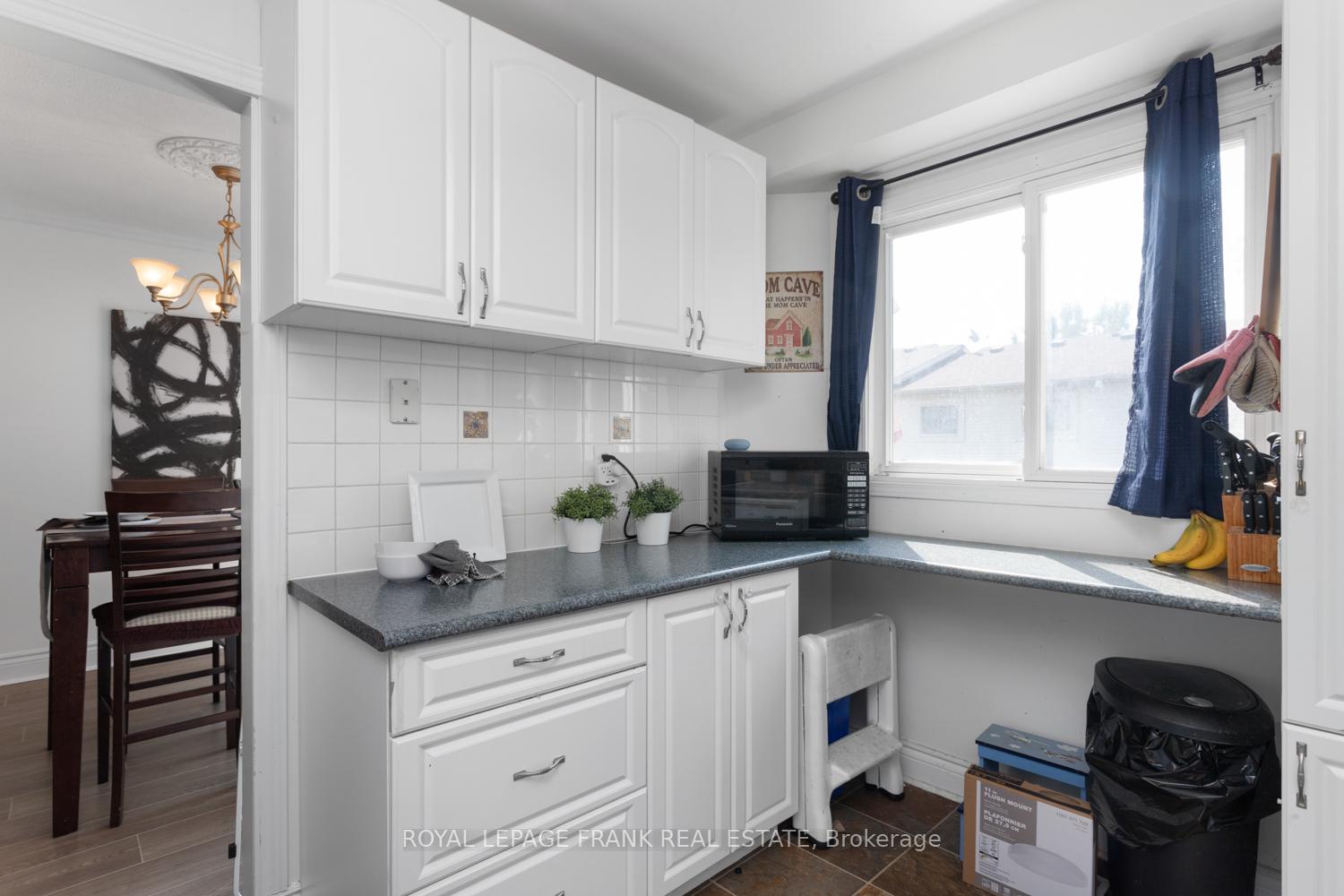 Photo 10 of Unit 42, 700 Harmony Road N, Oshawa, Pinecrest — HOMEH
