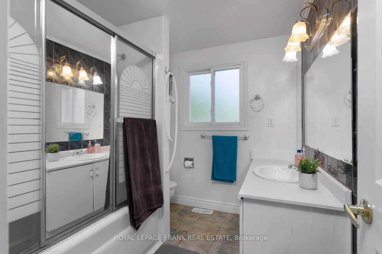 Photo 23 of Unit 42, 700 Harmony Road N, Oshawa, Pinecrest — HOMEH