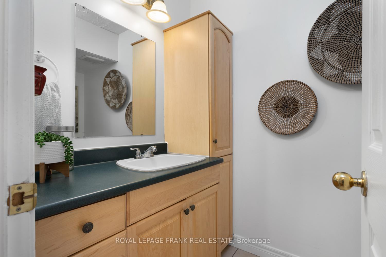 Photo 24 of Unit 42, 700 Harmony Road N, Oshawa, Pinecrest — HOMEH