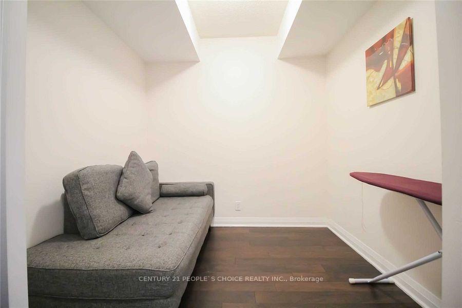 Photo 11 of Unit 1907, 5 Valhalla Inn Road W, Etobicoke, Islington-City Centre West — HOMEH