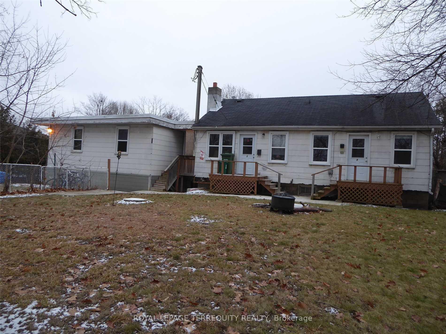Photo 3 of 15 John Street, Halton Hills, Georgetown — HOMEH