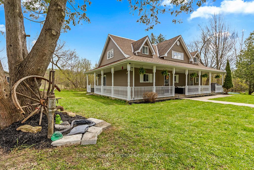 Front of 122459 Grey Road 5