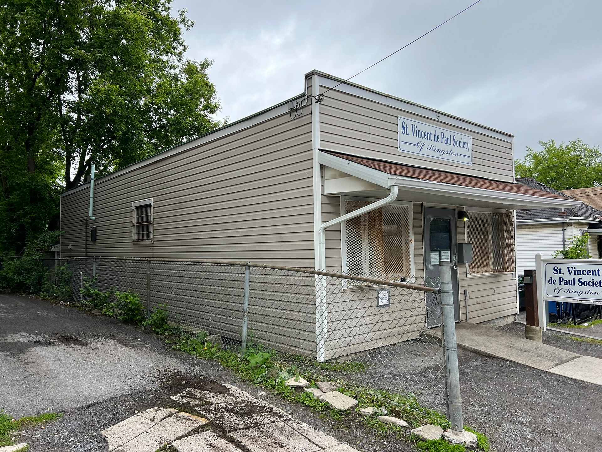 Photo 2 of 85 Stephen Street, Kingston, East of Sir John A. Blvd — HOMEH