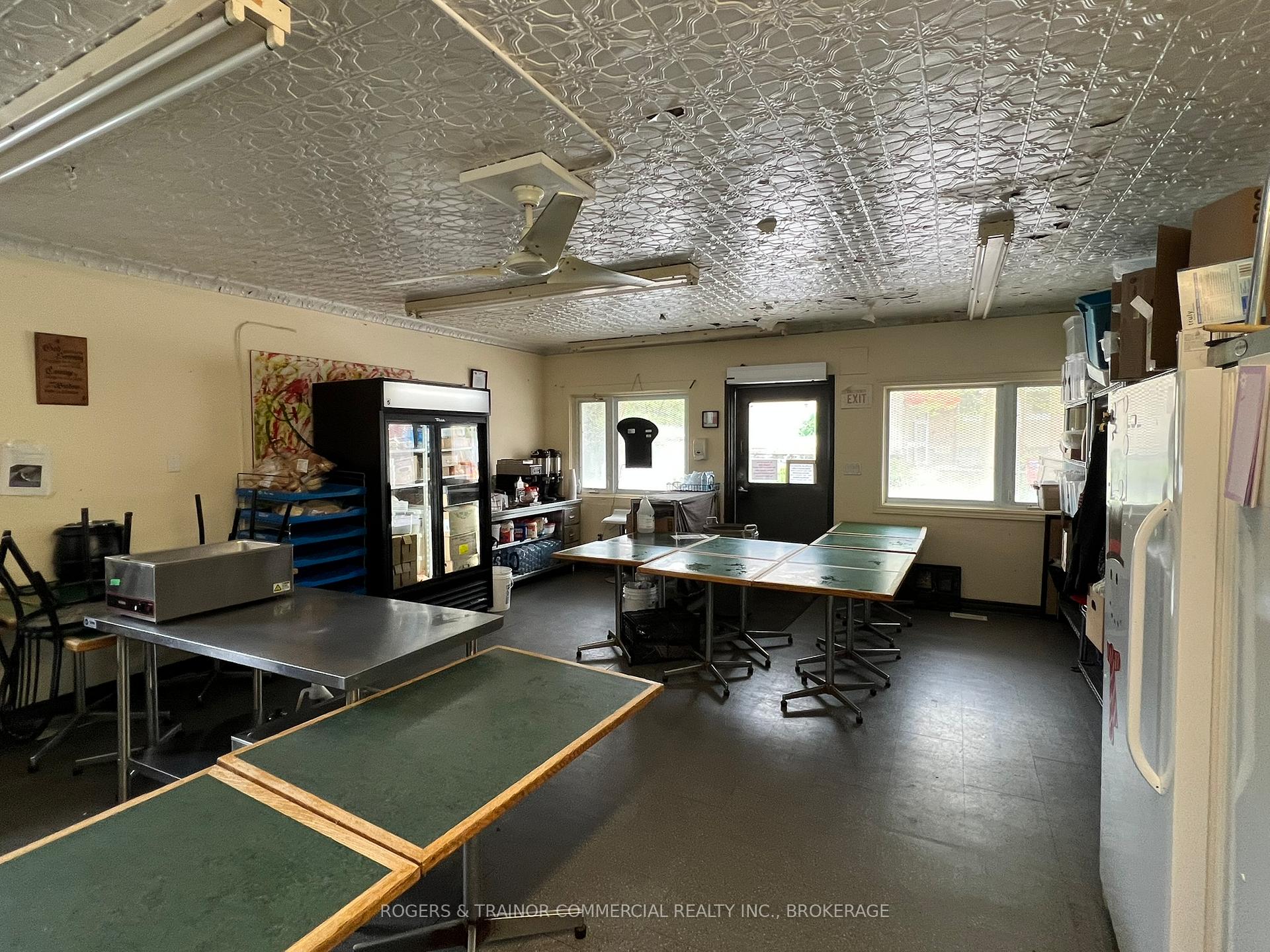Photo 11 of 85 Stephen Street, Kingston, East of Sir John A. Blvd — HOMEH