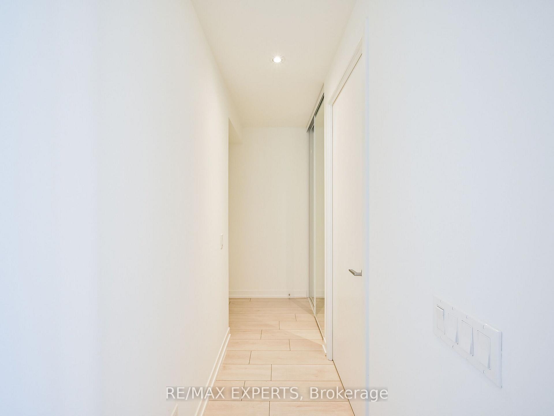 Photo 2 of Unit 5910, 950 Portage Parkway, Vaughan, Vaughan Corporate Centre — HOMEH