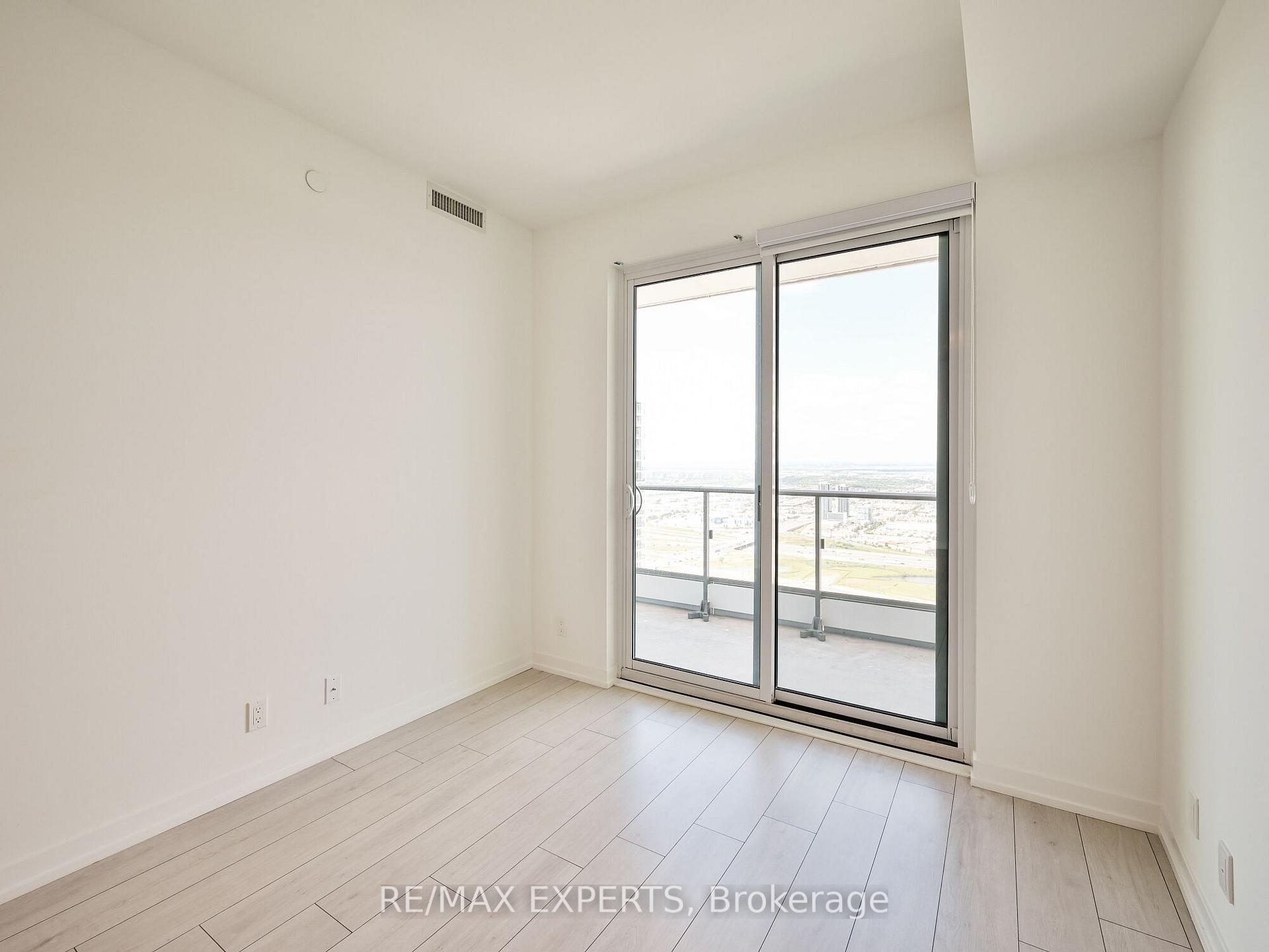 Photo 6 of Unit 5910, 950 Portage Parkway, Vaughan, Vaughan Corporate Centre — HOMEH
