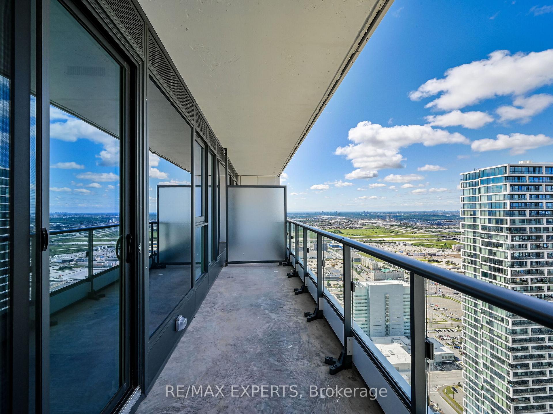 Photo 15 of Unit 5910, 950 Portage Parkway, Vaughan, Vaughan Corporate Centre — HOMEH