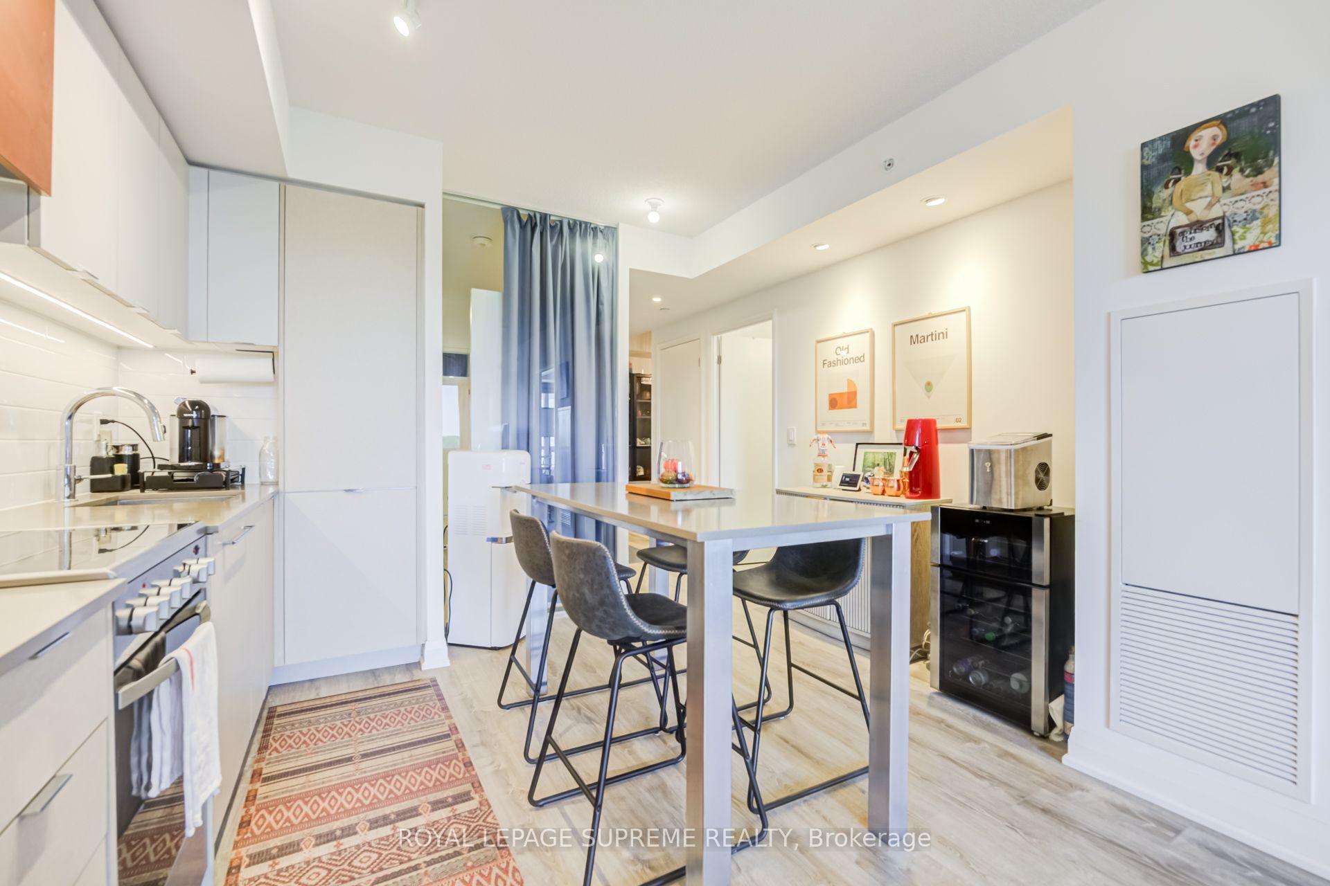 Photo 16 of Unit 414, 10 Gibbs Road, Etobicoke, Islington-City Centre West — HOMEH