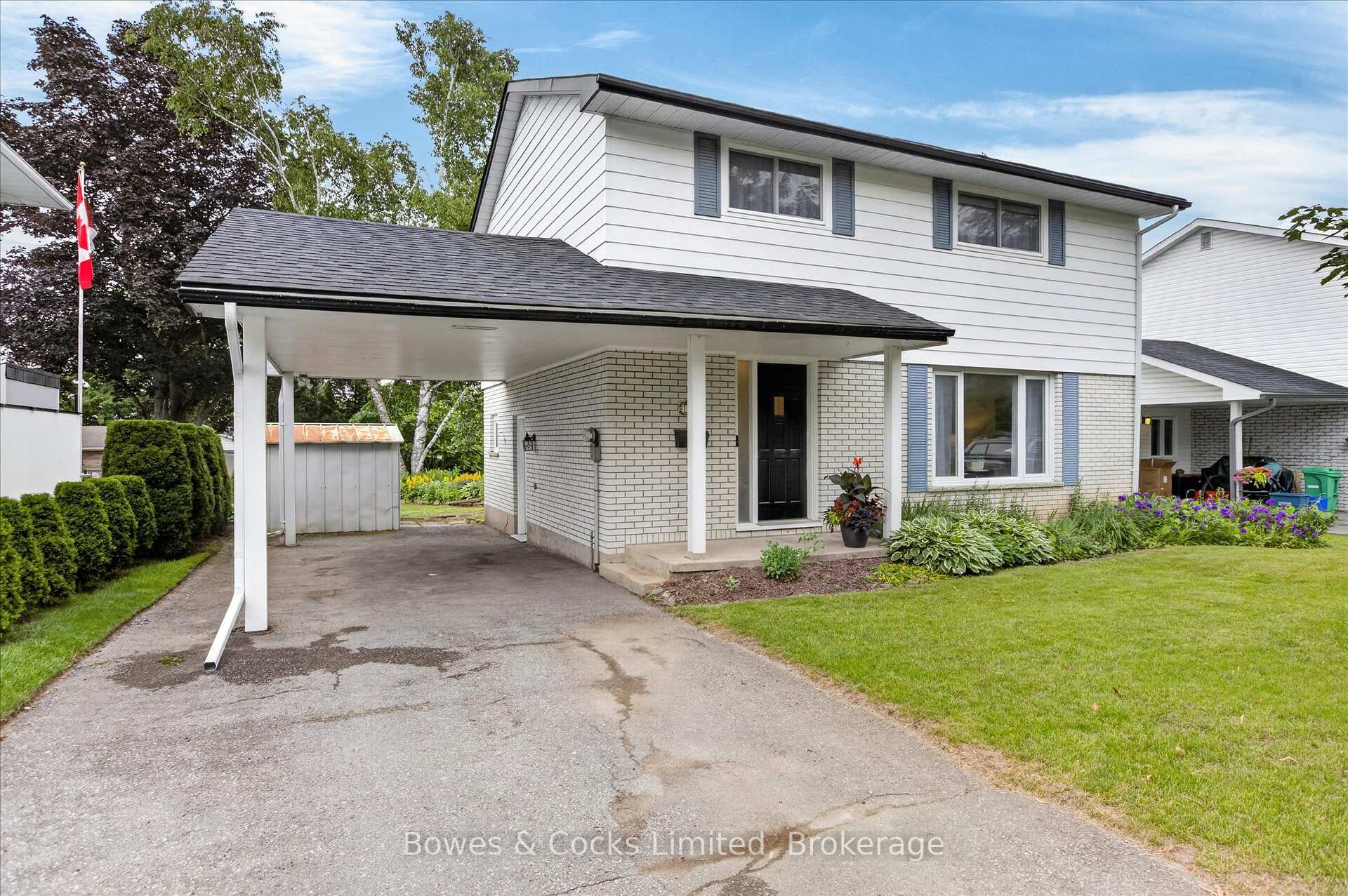 Photo 1 of 1228 Bathurst Street, Peterborough, Northcrest Ward 5 — HOMEH