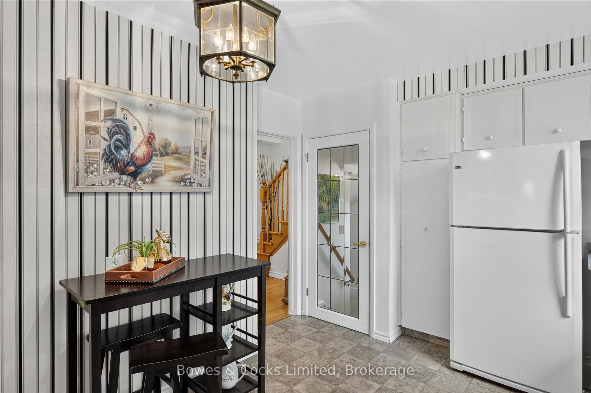 Photo 19 of 1228 Bathurst Street, Peterborough, Northcrest Ward 5 — HOMEH