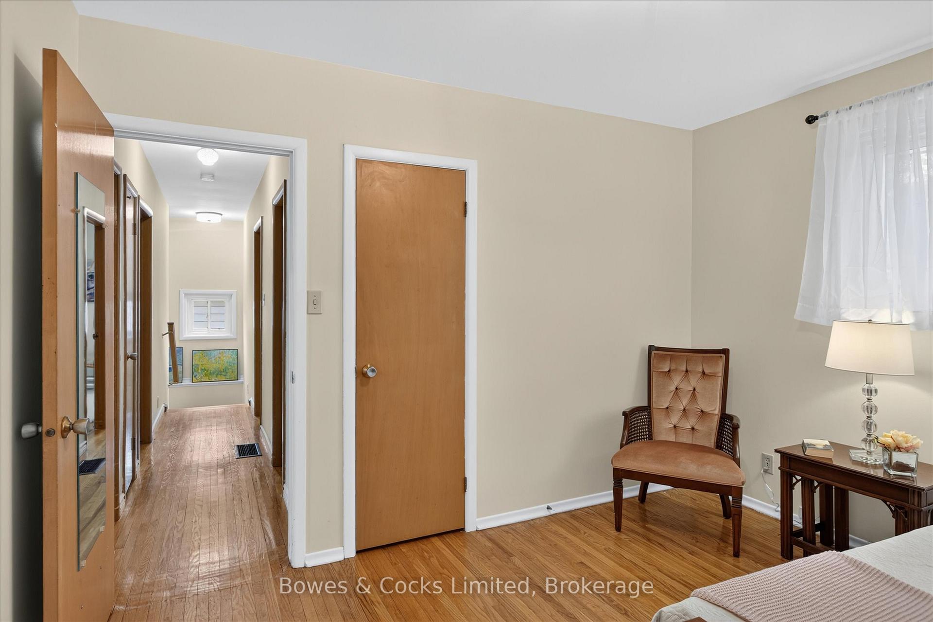 Photo 29 of 1228 Bathurst Street, Peterborough, Northcrest Ward 5 — HOMEH