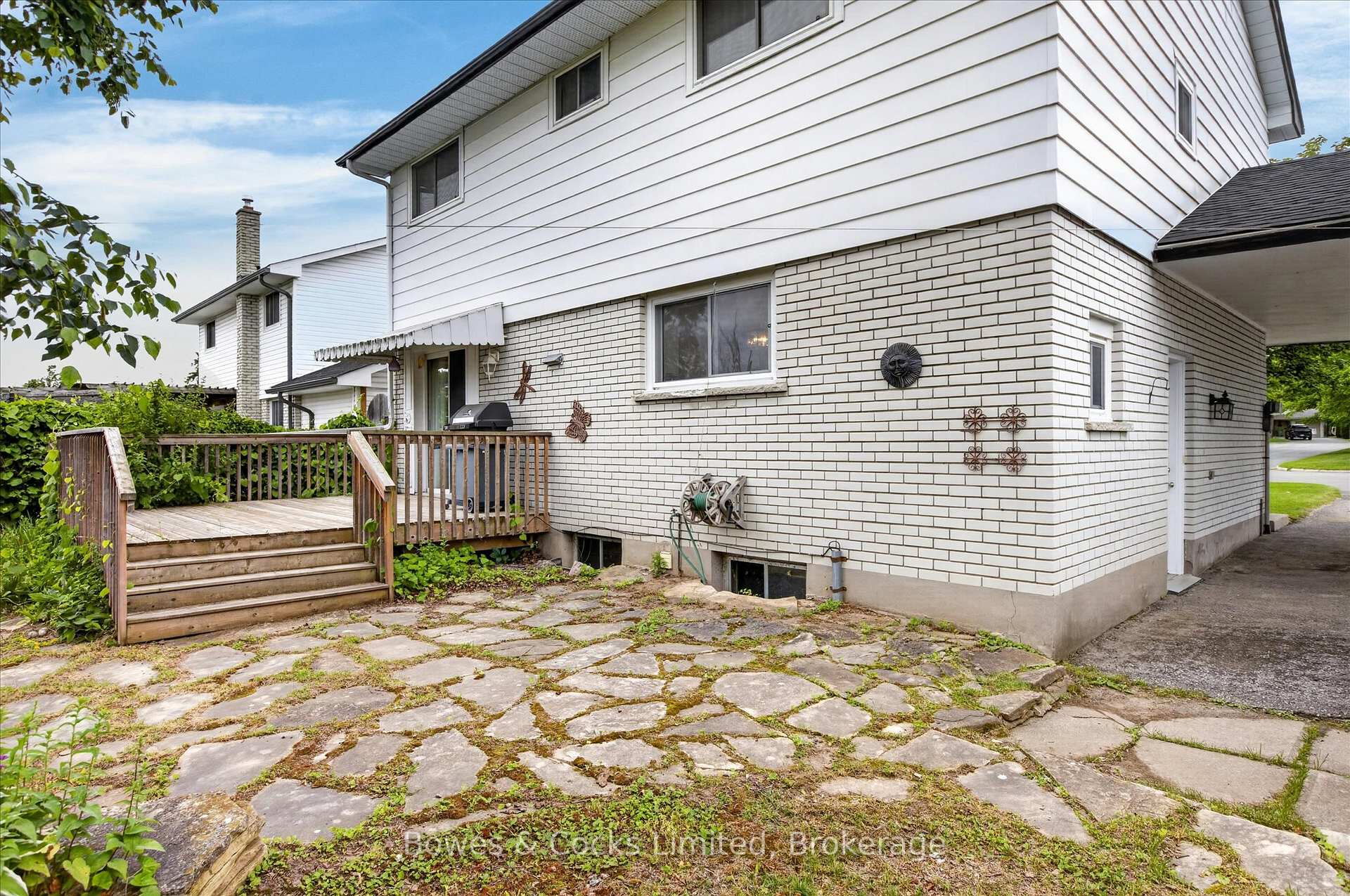 Photo 39 of 1228 Bathurst Street, Peterborough, Northcrest Ward 5 — HOMEH