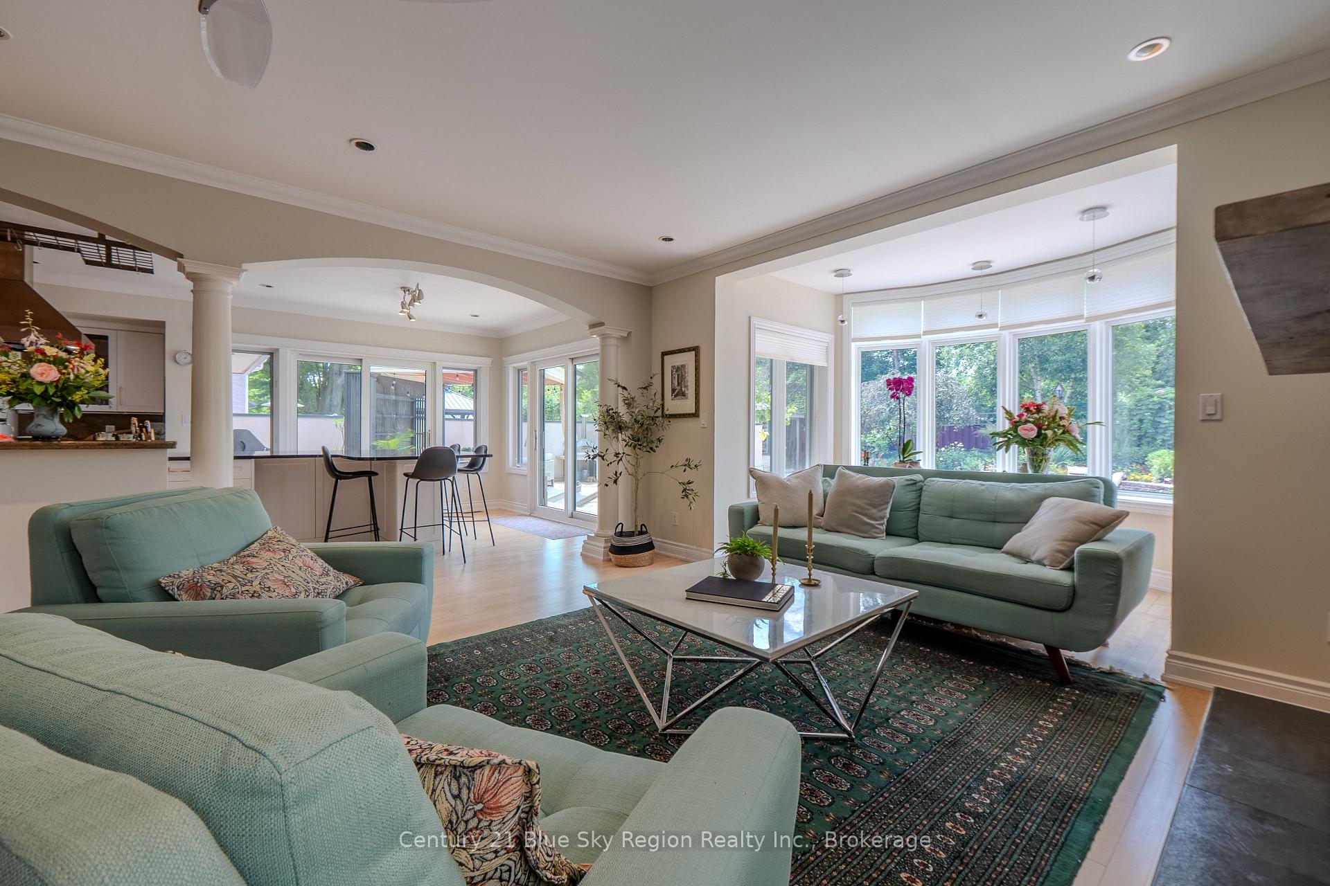 Photo 10 of 6 Melissa Crescent, North Bay, Airport — HOMEH
