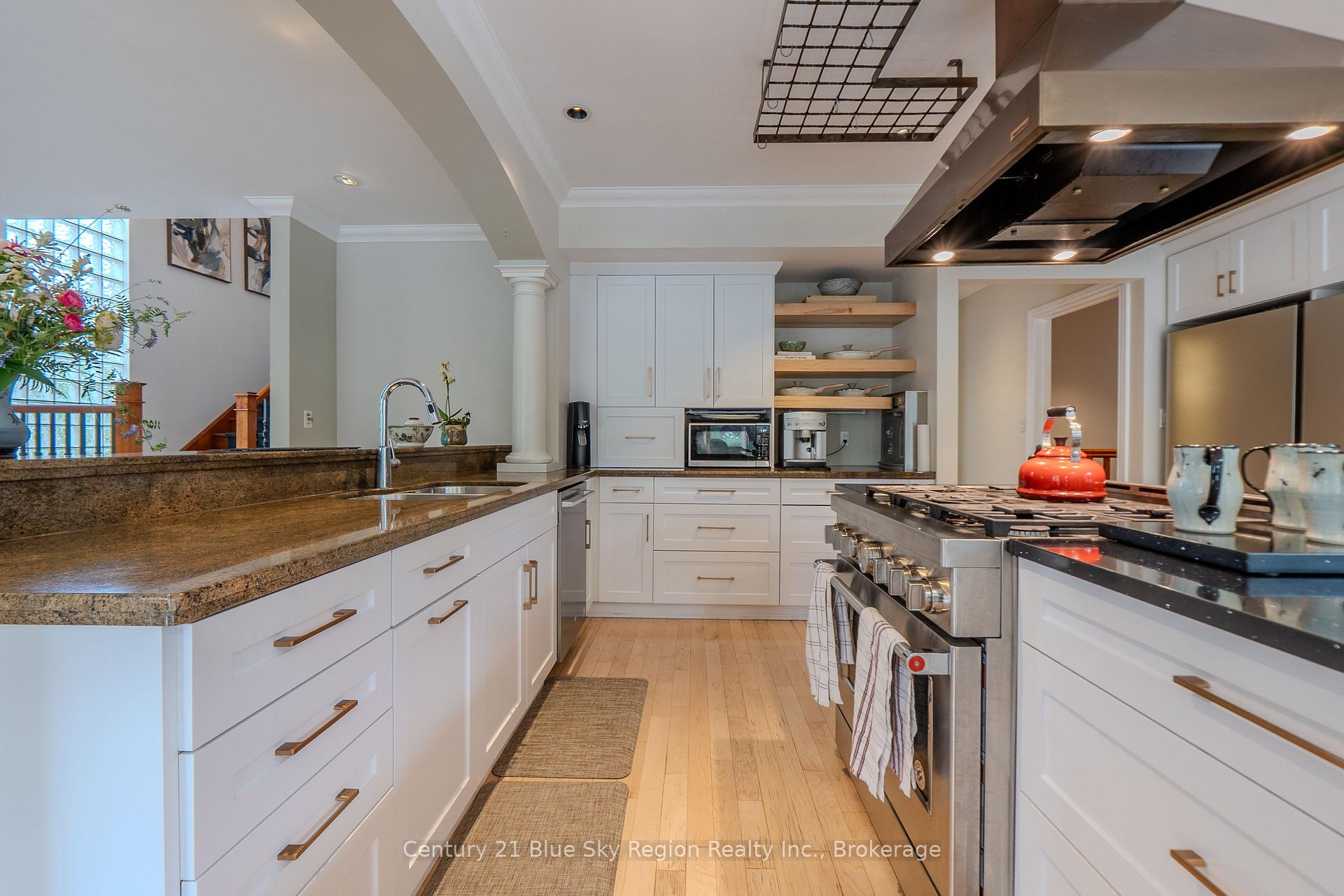Photo 13 of 6 Melissa Crescent, North Bay, Airport — HOMEH