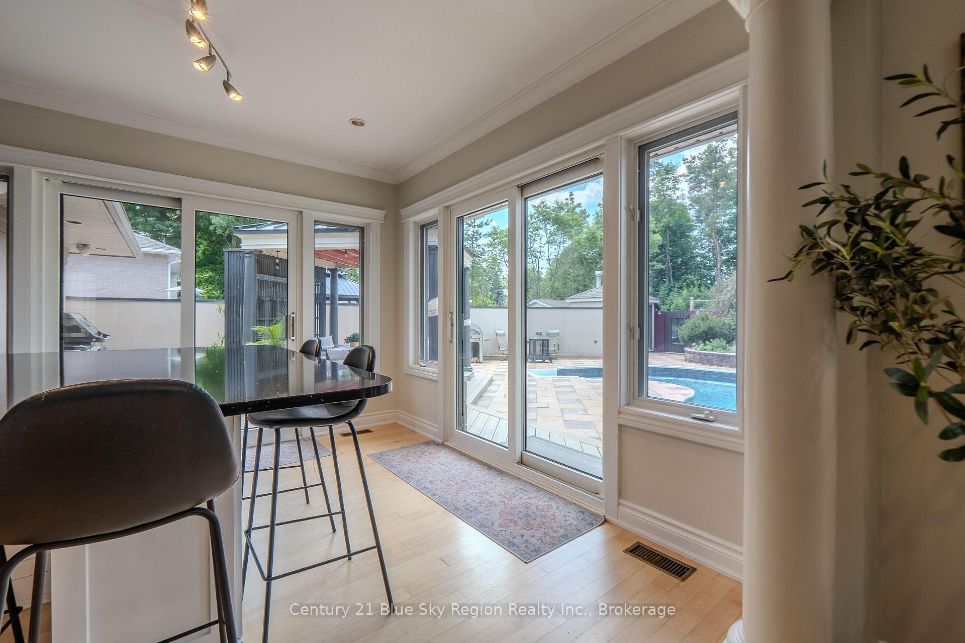 Photo 15 of 6 Melissa Crescent, North Bay, Airport — HOMEH