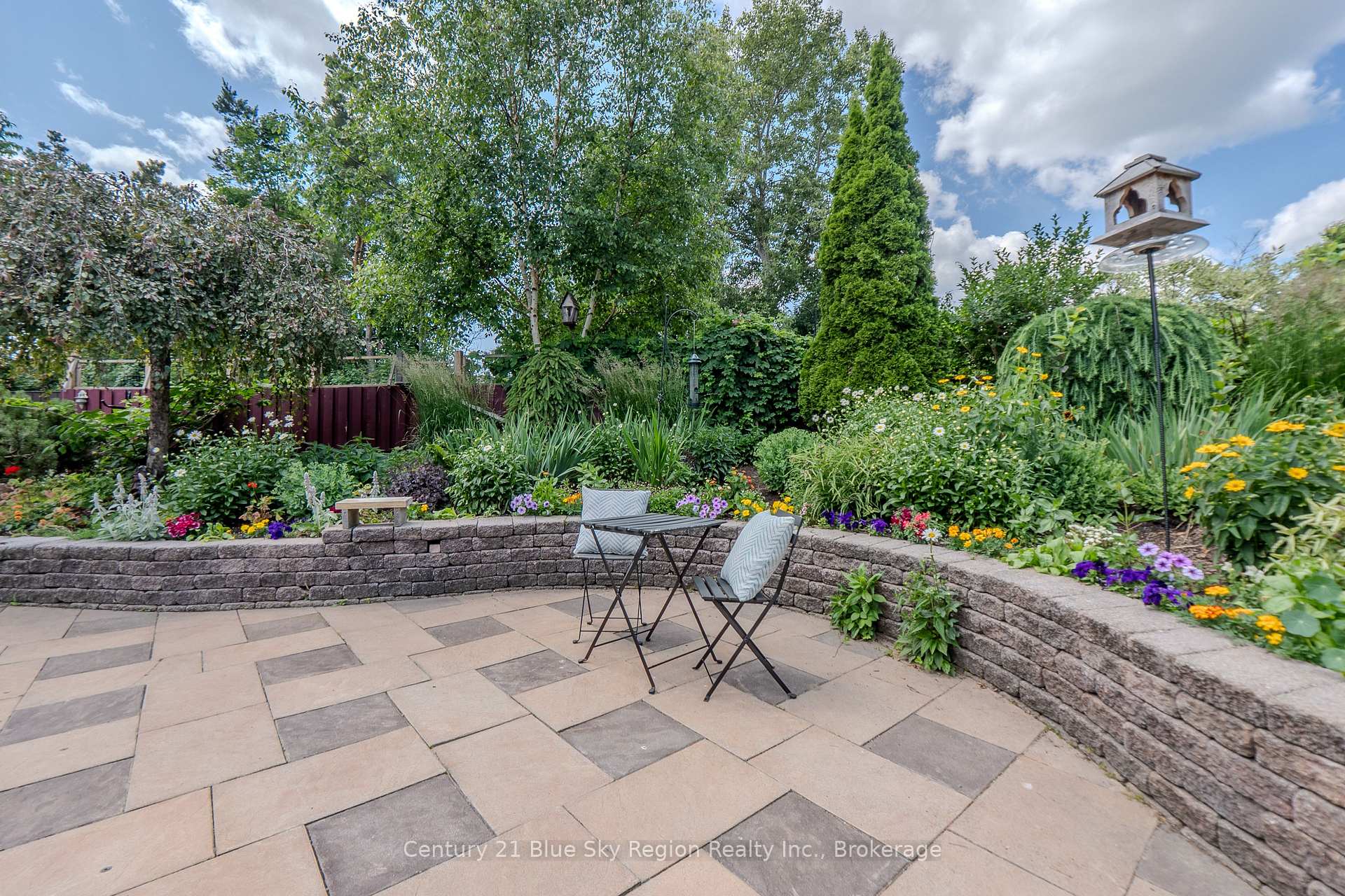 Photo 46 of 6 Melissa Crescent, North Bay, Airport — HOMEH