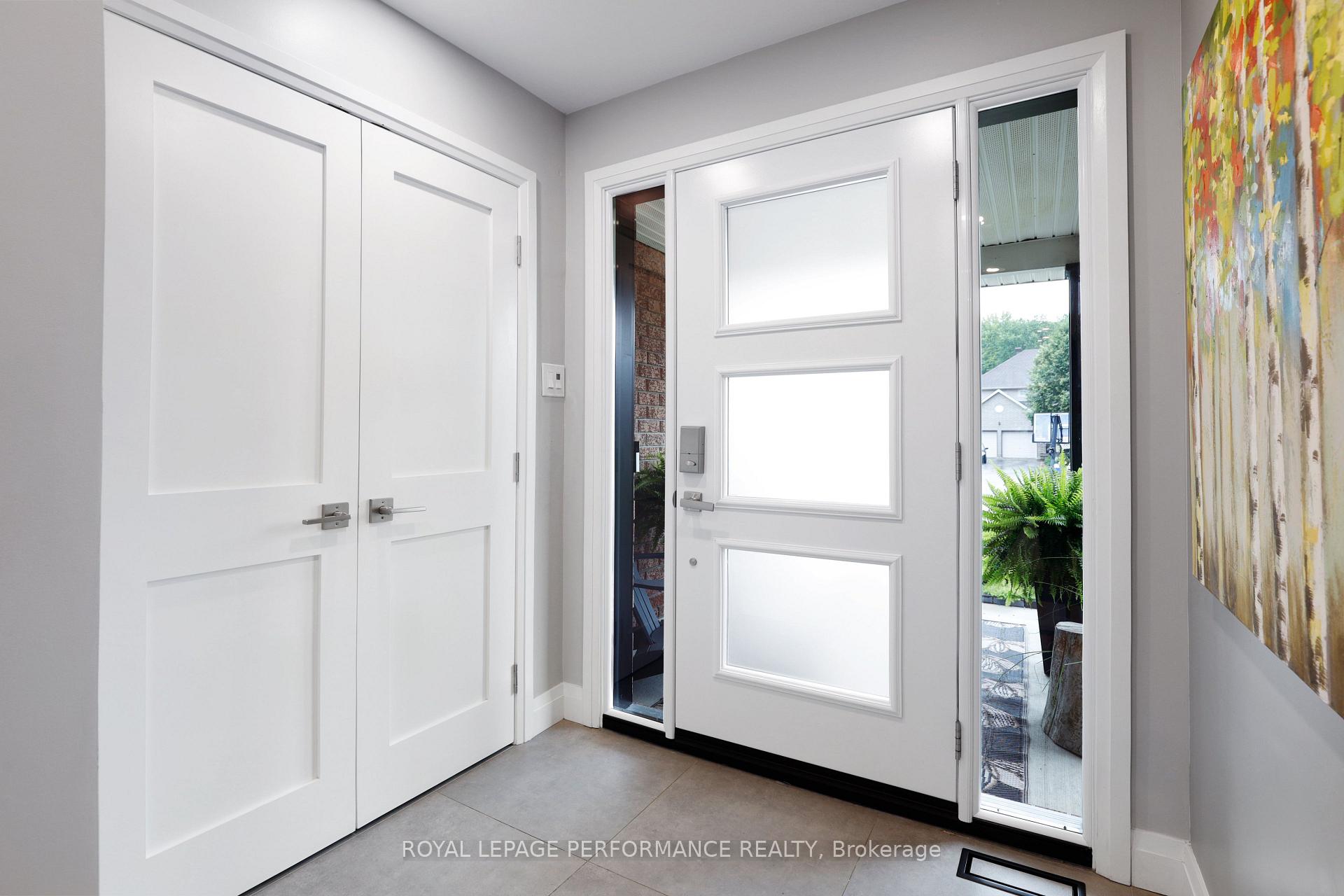 Photo 3 of 910 Sandy Forest Place, Ottawa, Riverside South/Gloucester Glen — HOMEH