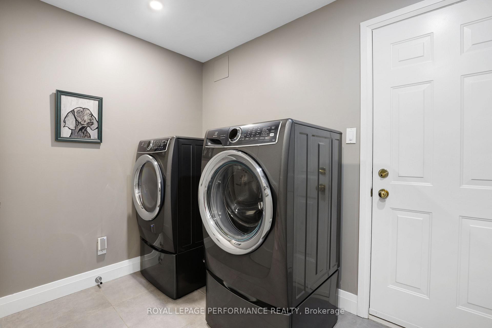 Photo 4 of 910 Sandy Forest Place, Ottawa, Riverside South/Gloucester Glen — HOMEH