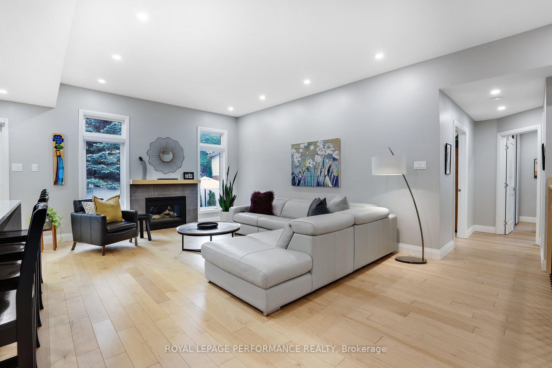 Photo 7 of 910 Sandy Forest Place, Ottawa, Riverside South/Gloucester Glen — HOMEH