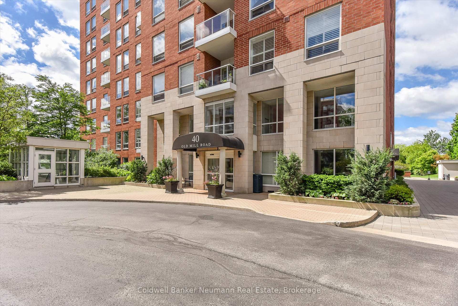 Photo 1 of Unit 804, 40 Old Mill Road, Oakville, Old Oakville — HOMEH