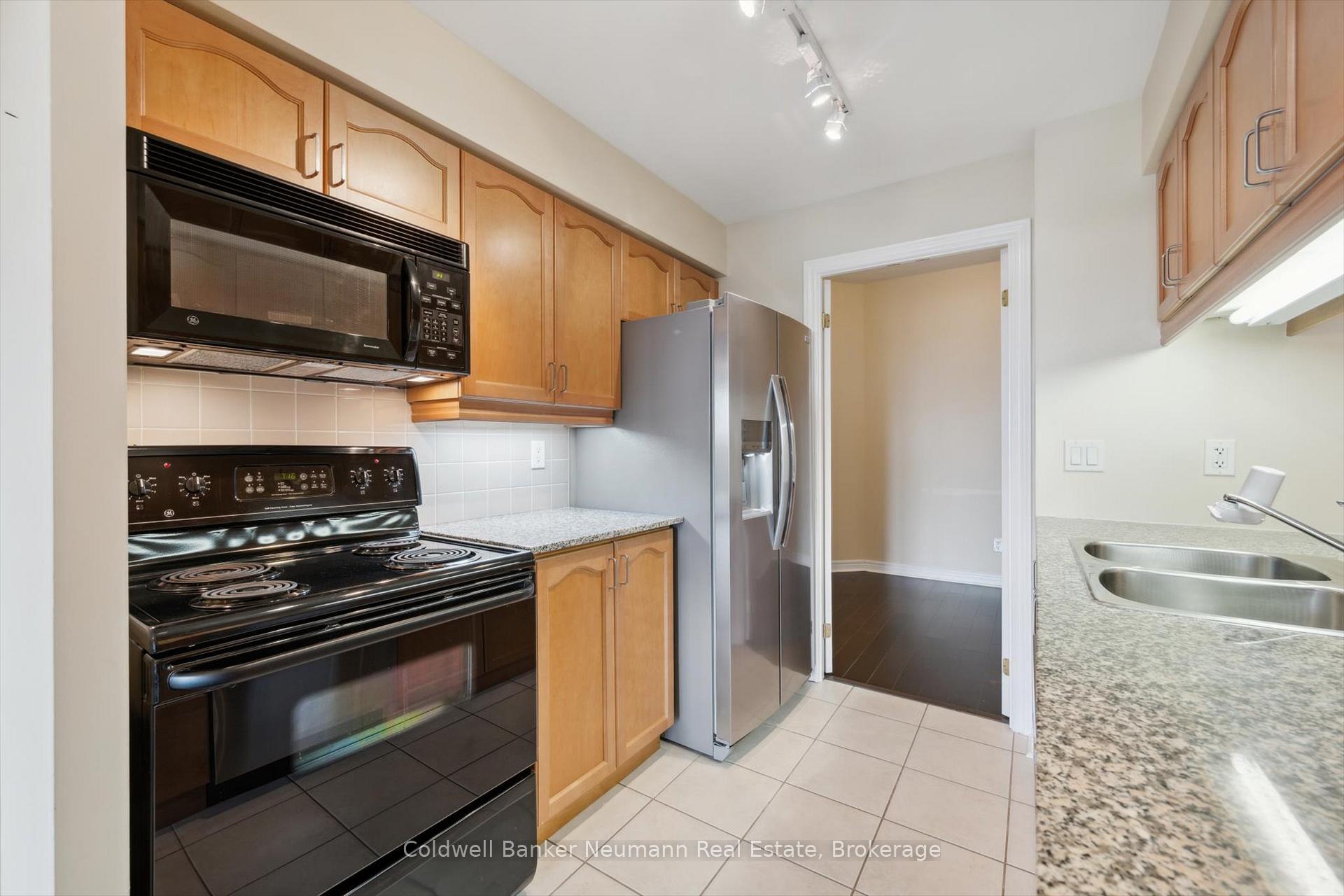 Photo 13 of Unit 804, 40 Old Mill Road, Oakville, Old Oakville — HOMEH