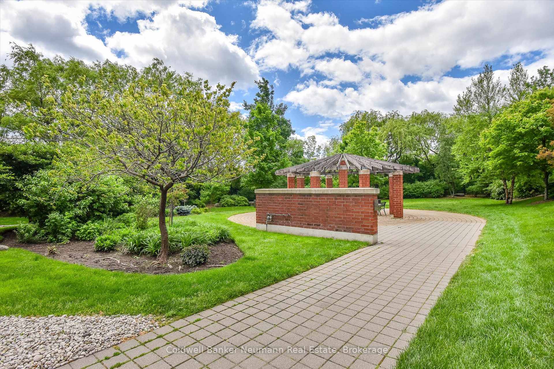 Photo 29 of Unit 804, 40 Old Mill Road, Oakville, Old Oakville — HOMEH