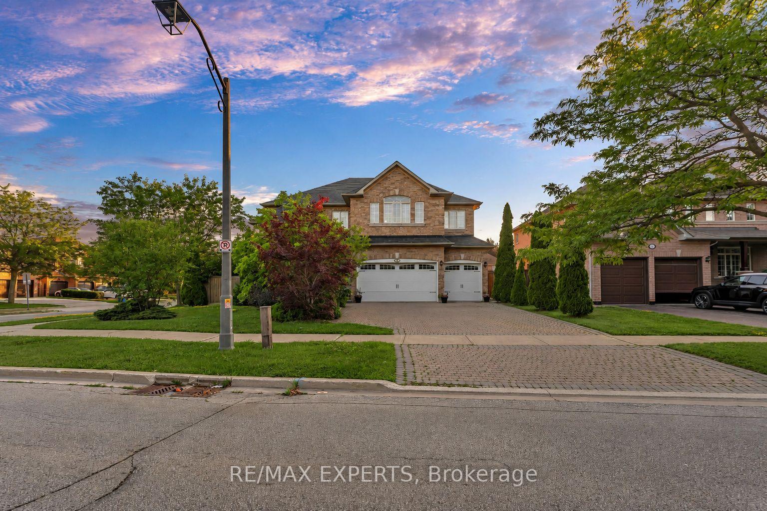 Photo 1 of 110 Velmar Drive, Vaughan, East Woodbridge — HOMEH
