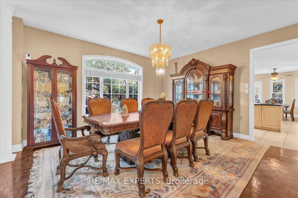 Photo 8 of 110 Velmar Drive, Vaughan, East Woodbridge — HOMEH
