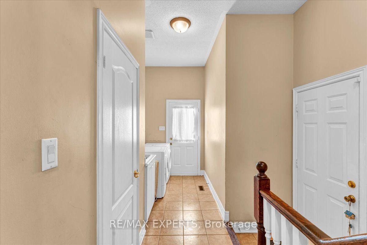 Photo 17 of 110 Velmar Drive, Vaughan, East Woodbridge — HOMEH