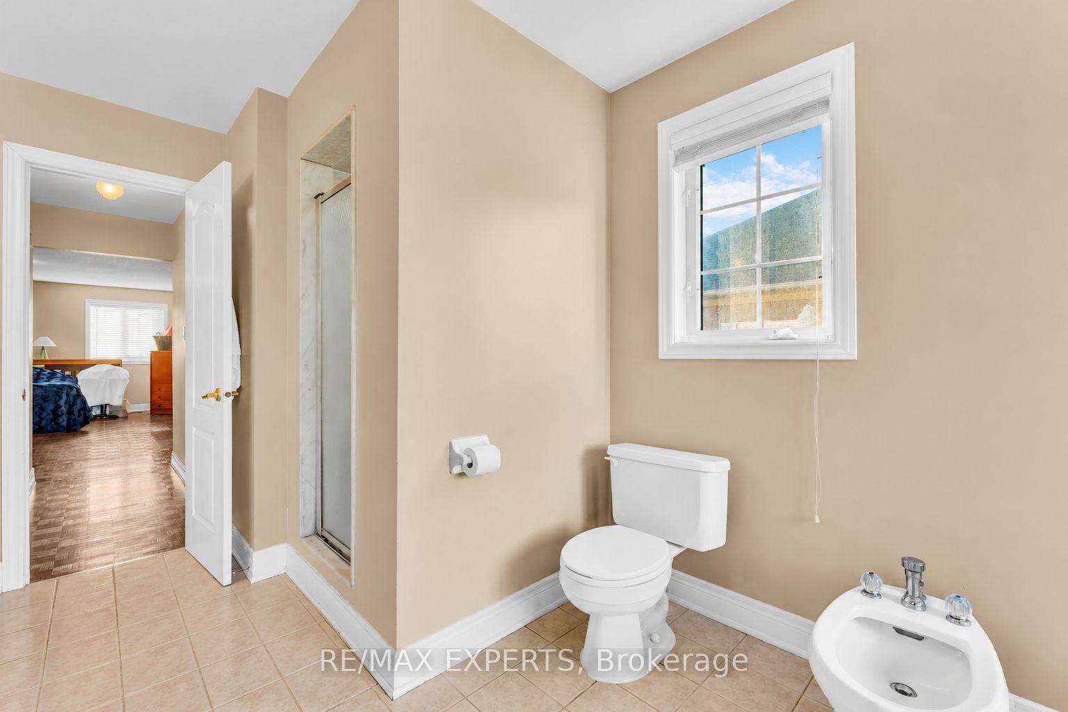 Photo 24 of 110 Velmar Drive, Vaughan, East Woodbridge — HOMEH