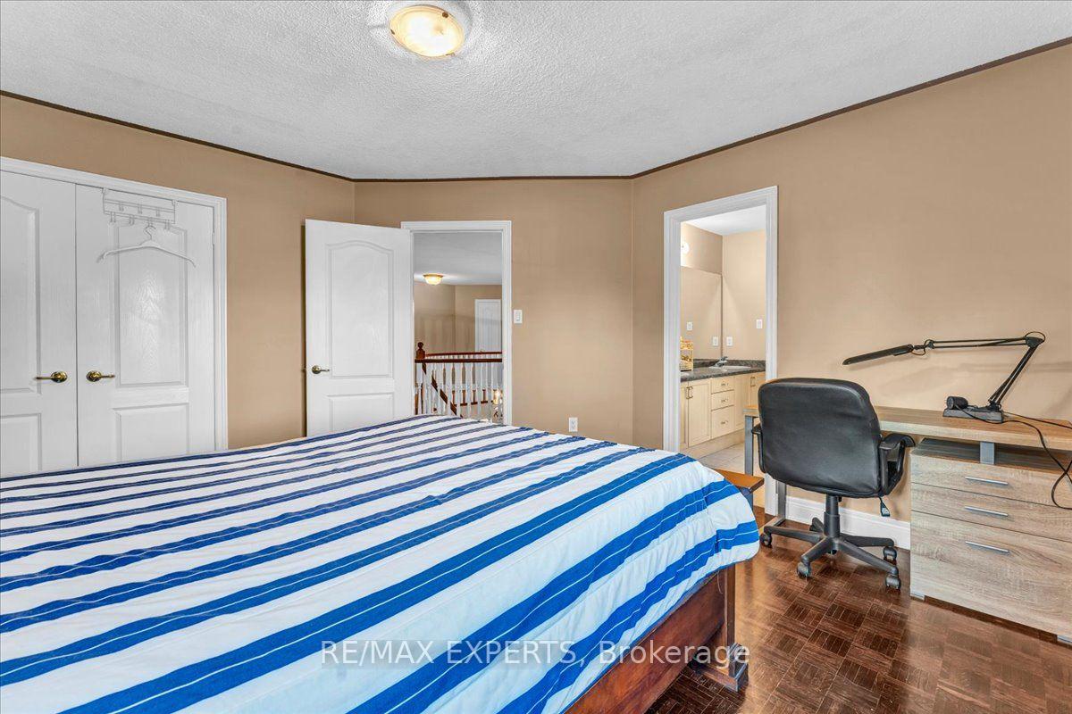 Photo 34 of 110 Velmar Drive, Vaughan, East Woodbridge — HOMEH